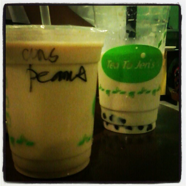 Tea to Jeri’s: milk tea + Jerico’s bread